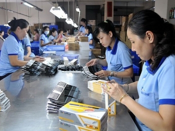 Lao động nữ gặp nhiều rủi ro