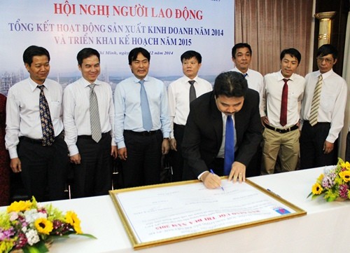 Năm 2014: PVEIC nỗ lực vượt khó Năm 2014: PVEIC nỗ lực vượt khó