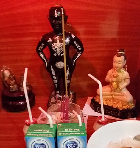 mot choi bua thai lan tam linh hay me tin