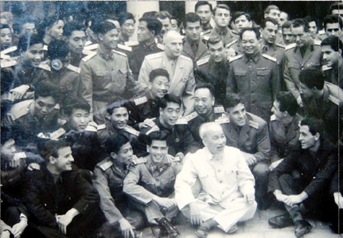 sang mai danh hieu bo doi cu ho