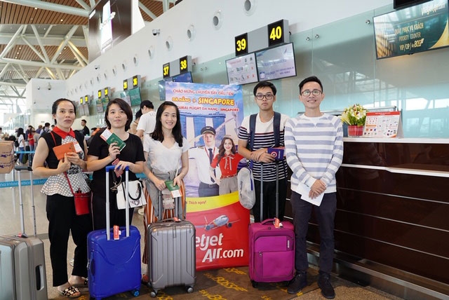 da nang don loat 3 duong bay quoc te moi toi dai bac singapore va hong kong
