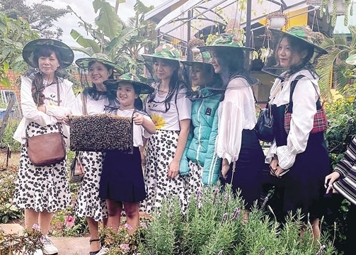 Trang trại không chỉ làm nông