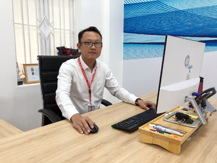 Làm việc tận tâm, học tập không ngừng