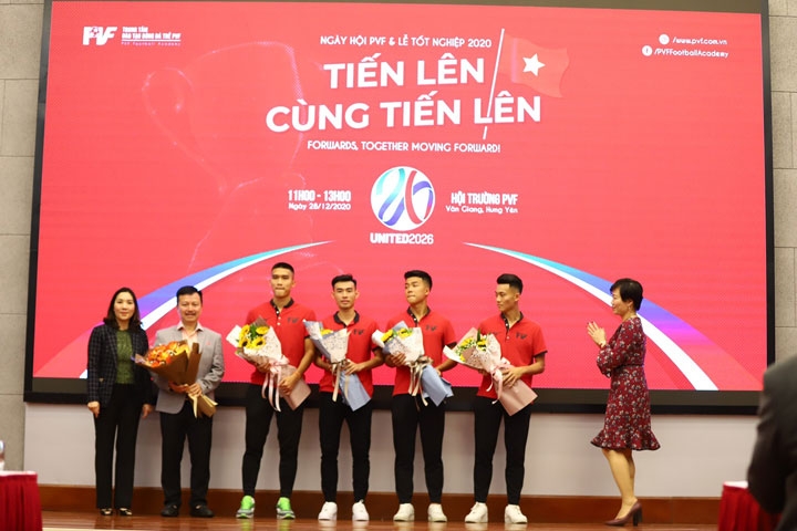 PVF chuyển nhượng 20 cầu thủ cho các clb bóng đá chuyên nghiệp