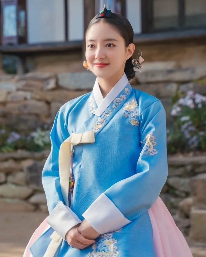 Sao Hàn ngày 10/2/2022: Park Seo Joon và IU tiếp tục hoàn tất dự án phim điện ảnh “Dream”