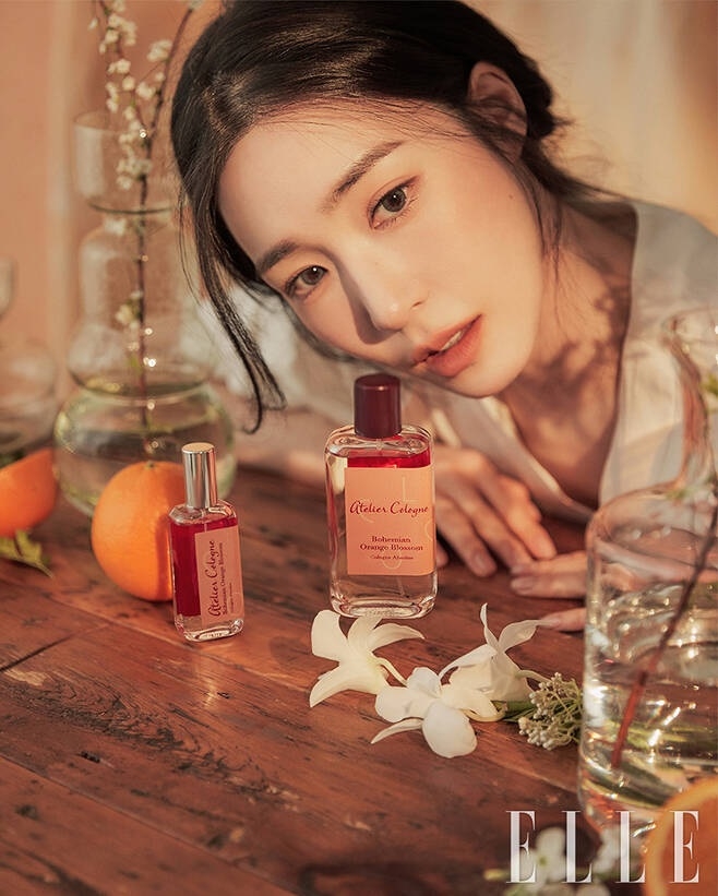 Sao Hàn ngày 24/3/2022: IU gia hạn hợp đồng với Chamisul - Thương hiệu Soju bán chạy nhất xứ Hàn