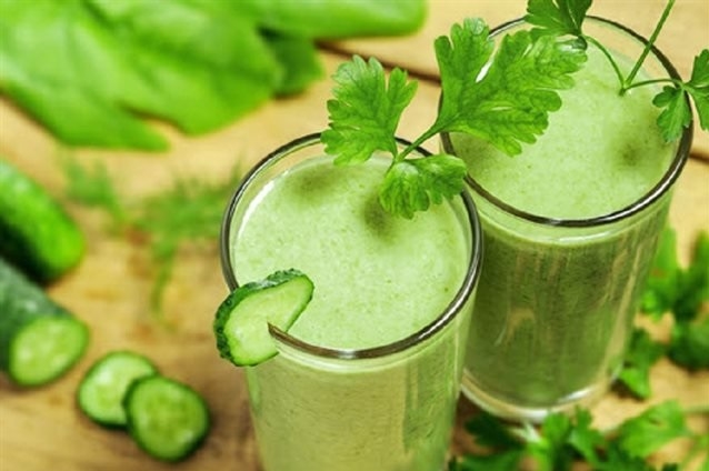 Chăm sóc da mùa hè: 4 loại nước ép rau củ giúp làn da khỏe mạnh và tươi sáng