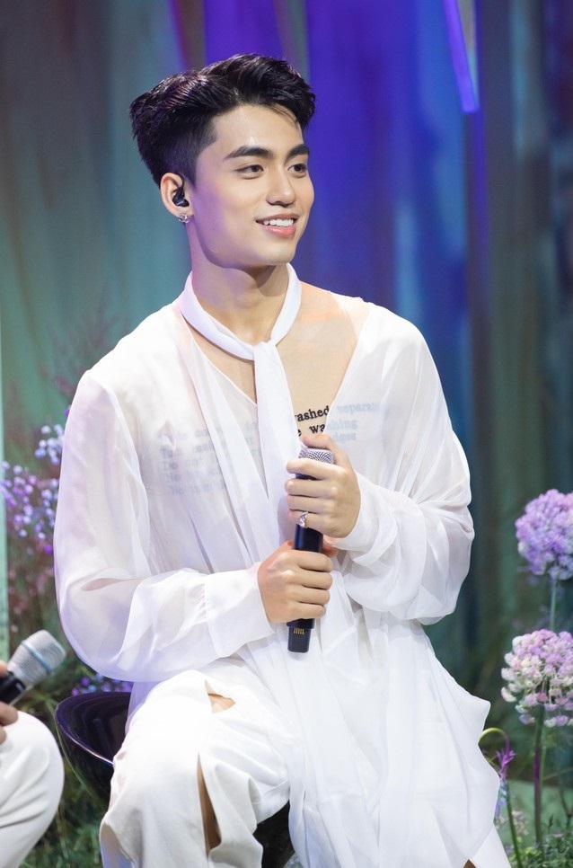 Sao Việt hôm nay 8/8: Em trai Sơn Tùng M-TP chính thức debut làm ca sĩ, ra mắt MV đầu tay ấn tượng