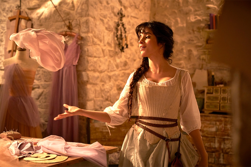 “Cinderella” - một bộ phim mới của Camila Cabello