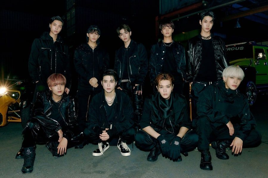 Sao Hàn ngày 14/9: CL và Rosé tham dự Met Gala 2021; Aespa trở lại với mini album “Savage”