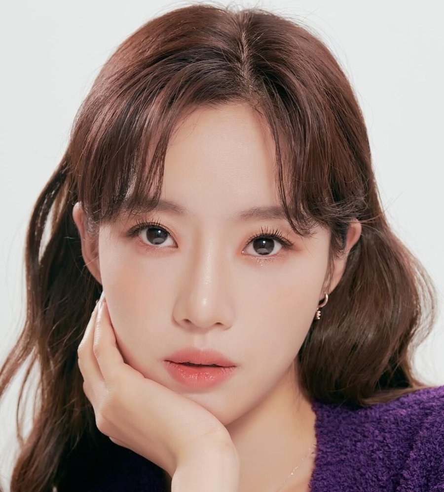 Sao Hàn ngày 27/9: Bất ngờ tình bạn ngoài đời thực của Jennie (BLACKPINK) và sao nữ “Squid Game” Jung Ho Yeon