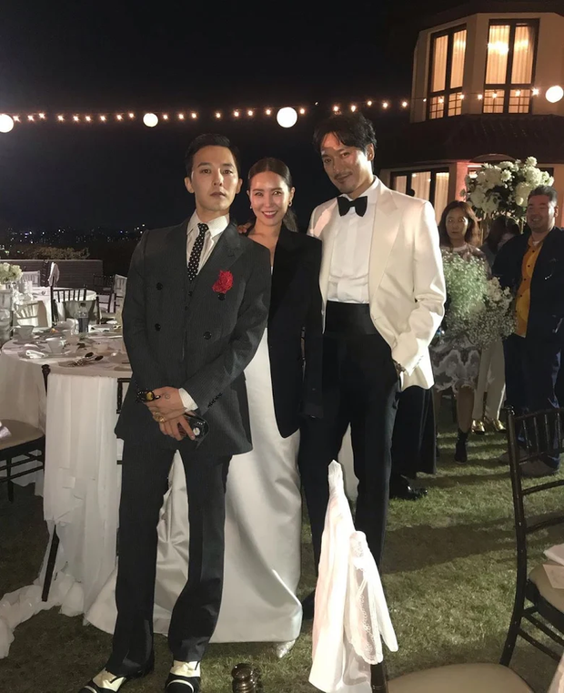Sao Hàn ngày 12/10: “Chị gái G-Dragon” Kwon Da Mi và tài tử Kim Min Joon kỷ niệm 2 năm ngày cưới