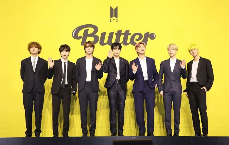 Sao Hàn ngày 2/11: Weverse Shop bị ARMY tố bán sản phẩm kém chất lượng của BTS
