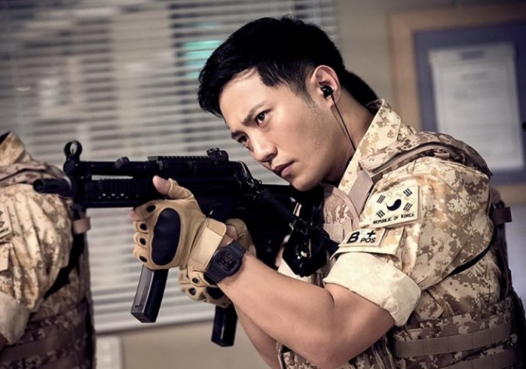 Sao Hàn ngày 3/11: Park Seo Joon trở về nước ngay sau khi quay xong “The Marvels”