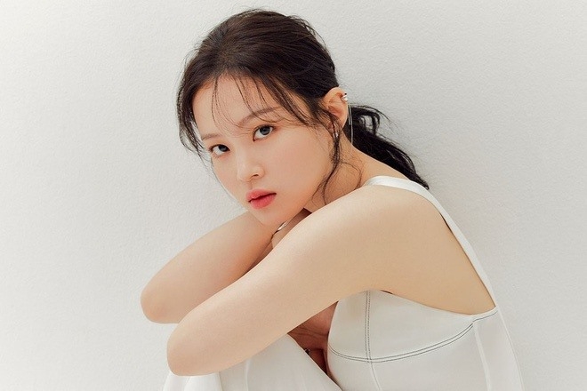 Sao Hàn ngày 12/11: Shin Min Ah chính thức trở thành Đại sứ toàn cầu mới của Gucci Sao Hàn ngày 12/11: Shin Min Ah chính thức trở thành Đại sứ toàn cầu mới của Gucci