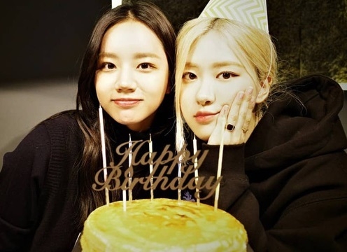 Điểm danh 6 cặp bạn thân đáng ngưỡng mộ trong giới K-pop