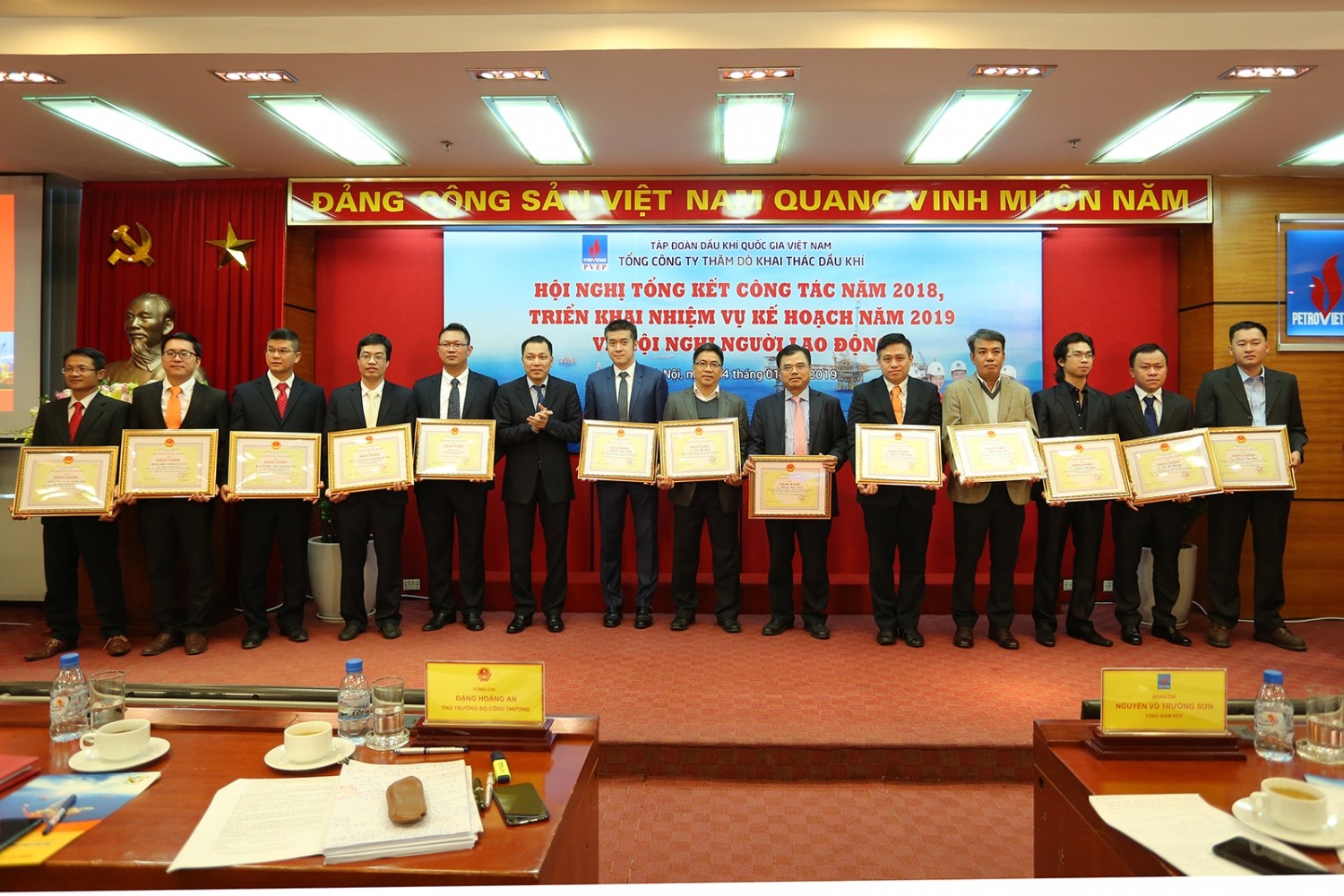 pvep dat muc tieu khai thac 961 trieu tan quy dau trong nam 2019