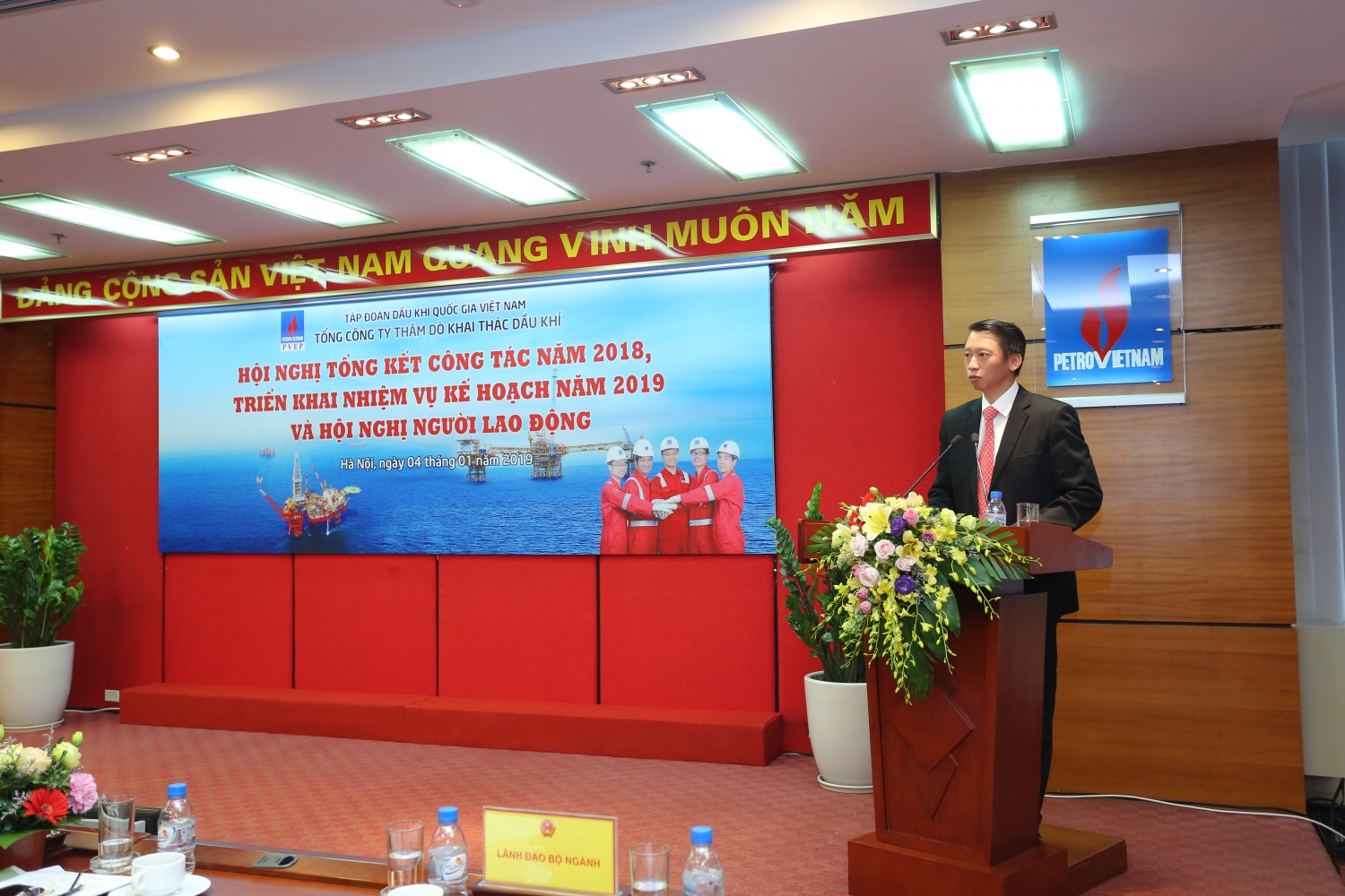 pvep dat muc tieu khai thac 961 trieu tan quy dau trong nam 2019