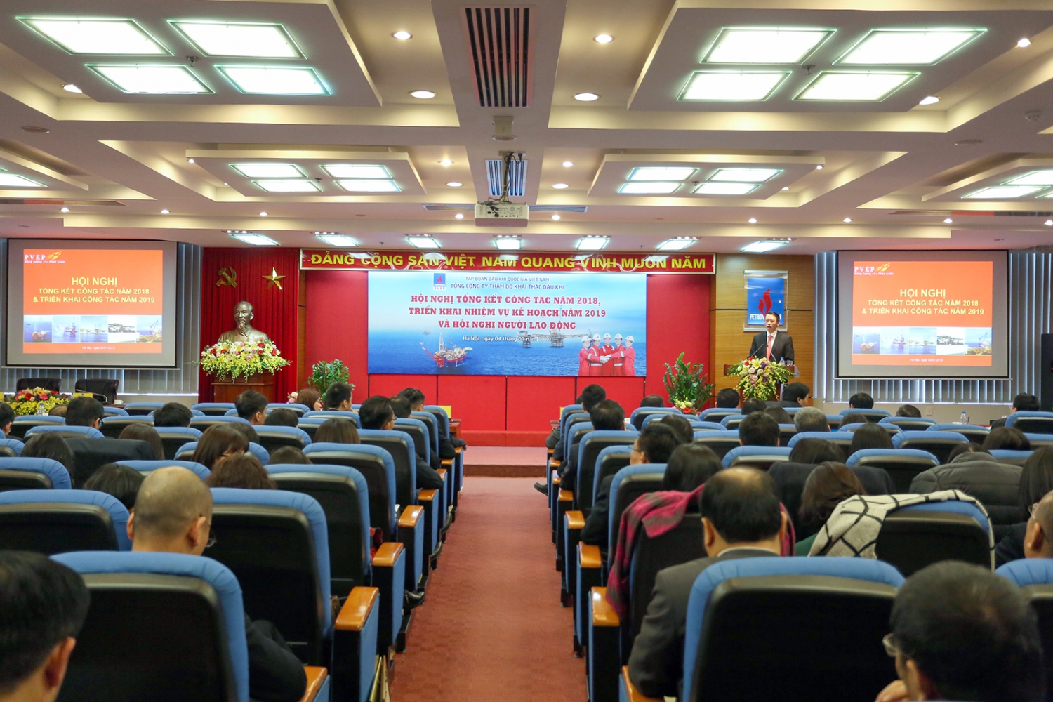 pvep dat muc tieu khai thac 961 trieu tan quy dau trong nam 2019