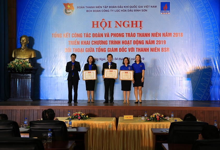 thanh nien bsr doi thoai voi ban lanh dao cong ty