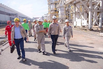 Chủ tịch HĐQT PVFCCo Nguyễn Tiến Vinh kiểm tra công tác tại Nhà máy Đạm Phú Mỹ