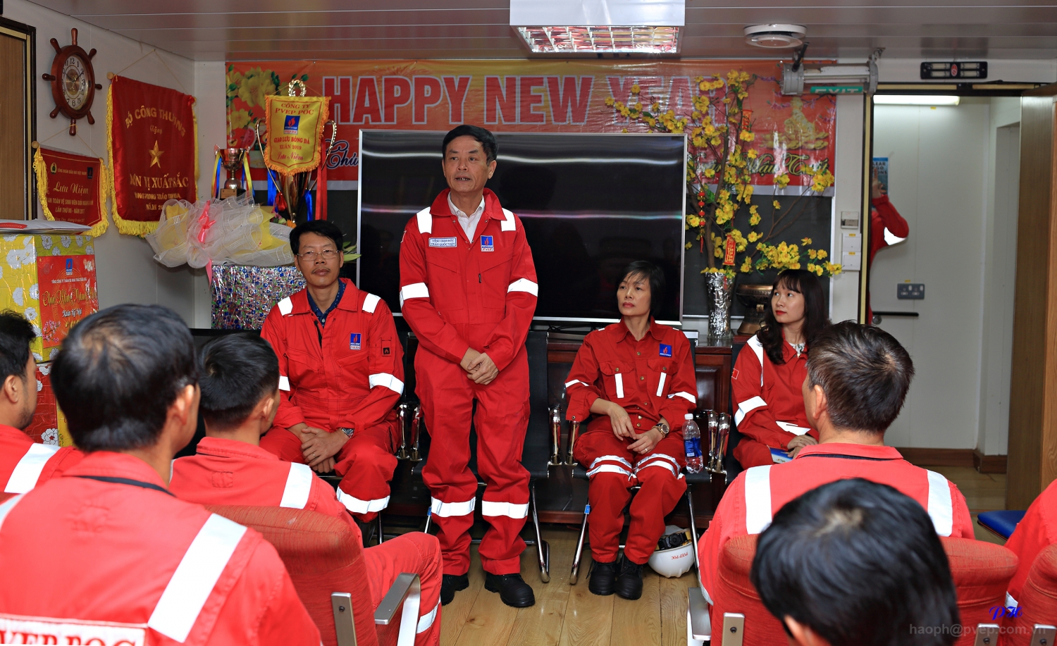 tong giam doc pvep chuc tet tai gian dai hung 01