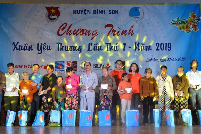 doan thanh nien bsr to chuc chuong trinh xuan yeu thuong 2019