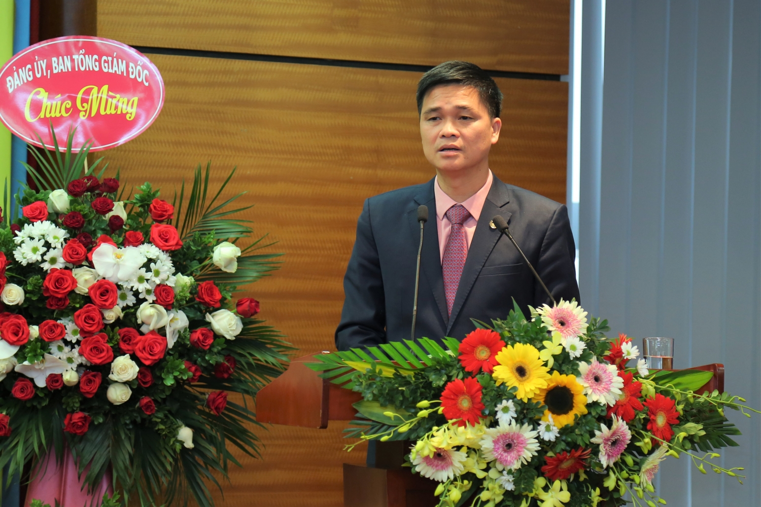 cd dkvn diem tua vung chac cho doi ngu can bo nguoi lao dong dau khi