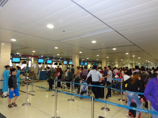 cac chuyen bay den va di vu han deu bi huy