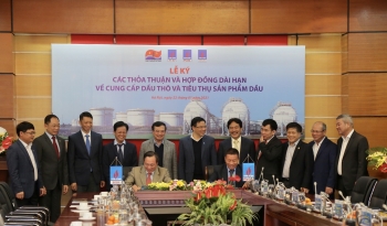 Các đơn vị thành viên Petrovietnam ký các thỏa thuận và hợp đồng dài hạn về cung cấp dầu thô và tiêu thụ sản phẩm dầu