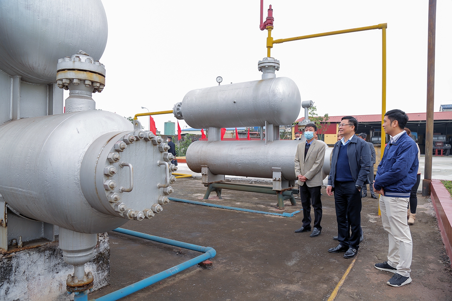 Tổng Giám đốc Petrovietnam Lê Mạnh Hùng thăm Khu lưu niệm Công trình khai thác dầu khí đầu tiên