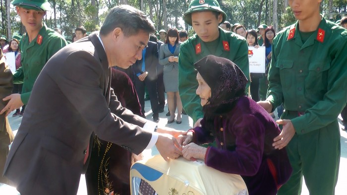khoi dong tet trong cay va thang thanh nien 2016