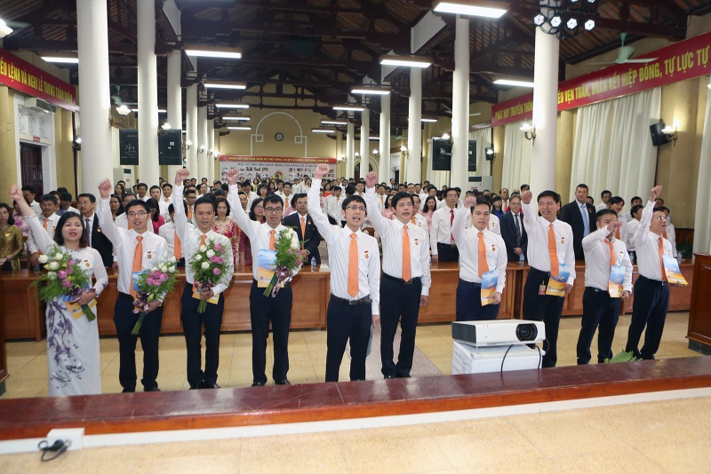 pvep ket nap dang vien moi tai lang chu tich ho chi minh