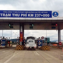 tam dung thu phi tai tram t2 de kiem dem phuong tien