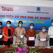 Petrovietnam phối hợp với Báo Phụ nữ Thủ đô hỗ trợ phụ nữ nghèo trên địa bàn Hà Nội