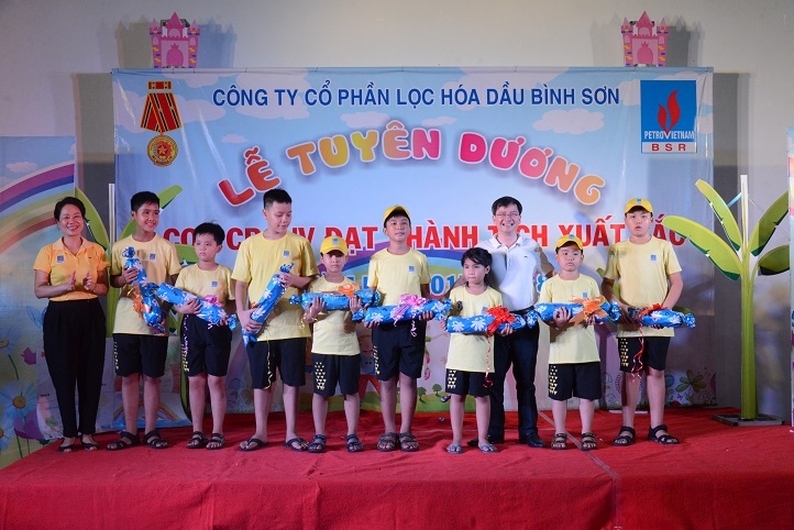 Tuyên dương 700 học sinh giỏi là con của CBCNV BSR tuyen duong 700 hoc sinh gioi la con cua cbcnv bsr 508365