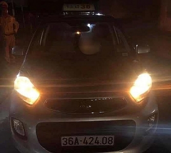 Tài xế taxi tử vong đột ngột khi đang chở khách đến sân bay
