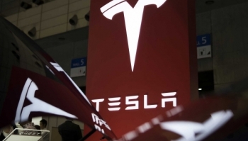 Tesla viết lại phần mềm nhằm ứng phó tình trạng thiếu chip