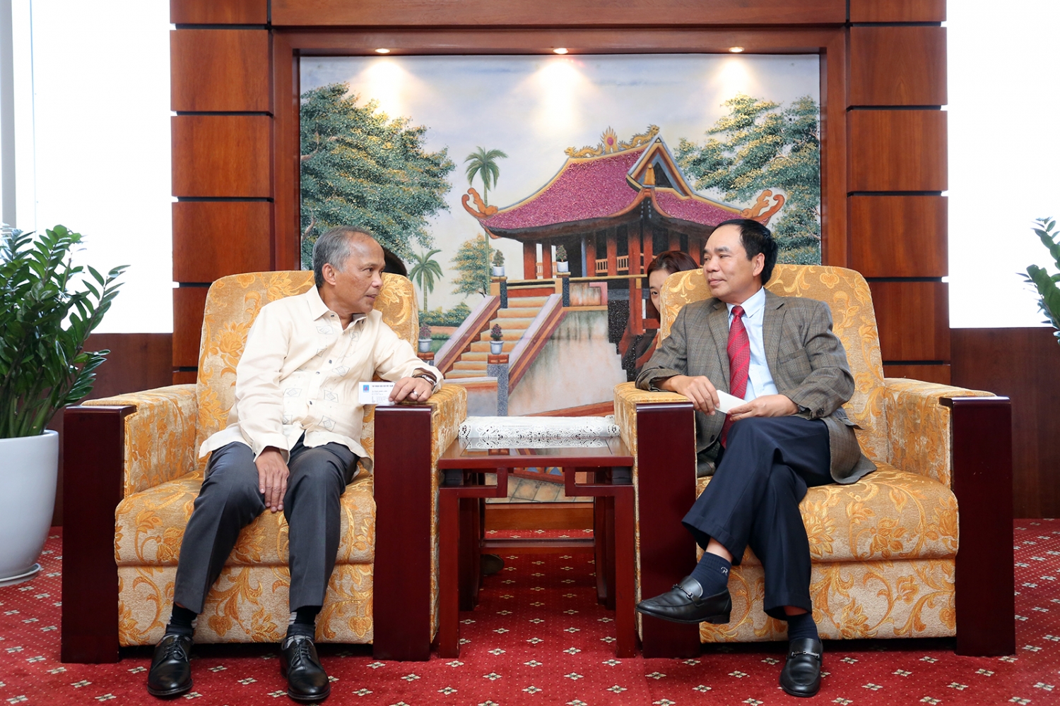bo truong bo nang luong philippines tham va lam viec voi petrovietnam
