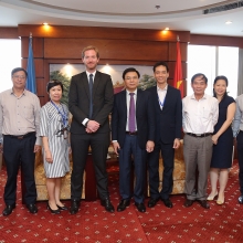 Tổng giám đốc Petrovietnam Lê Mạnh Hùng tiếp lãnh đạo Perenco Việt Nam Tổng giám đốc Petrovietnam Lê Mạnh Hùng tiếp lãnh đạo Perenco Việt Nam