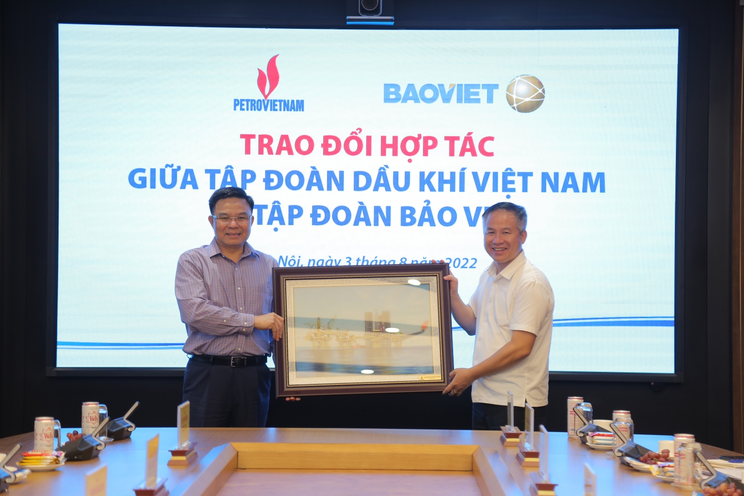 Petrovietnam trao đổi hợp tác với Tập đoàn Bảo Việt