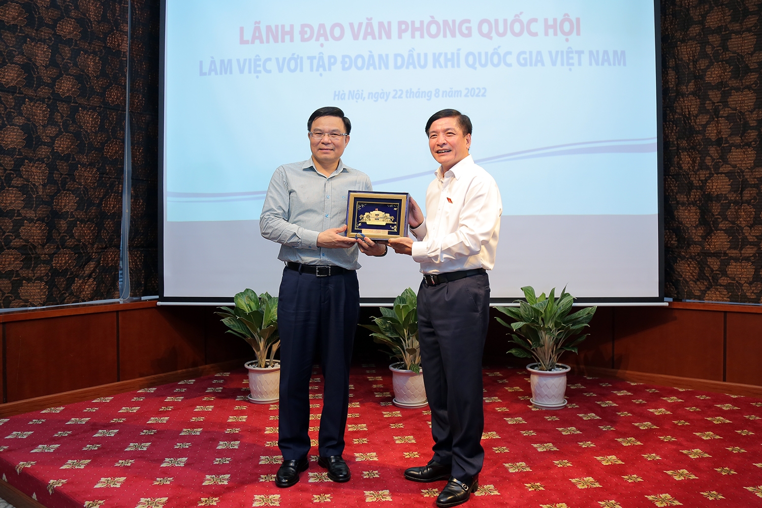 Petrovietnam và Văn phòng Quốc hội đẩy mạnh hợp tác trong công tác truyền thông