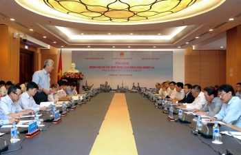 Ghi nhận nhiều khó khăn, thách thức với ngành Dầu khí