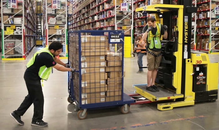 Amazon chi trả 100% học phí đại học cho nhân viên làm việc theo giờ