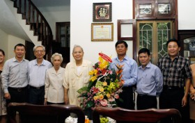 Gặp mặt cán bộ hưu trí Dầu khí nhân ngày Quốc tế Người cao tuổi