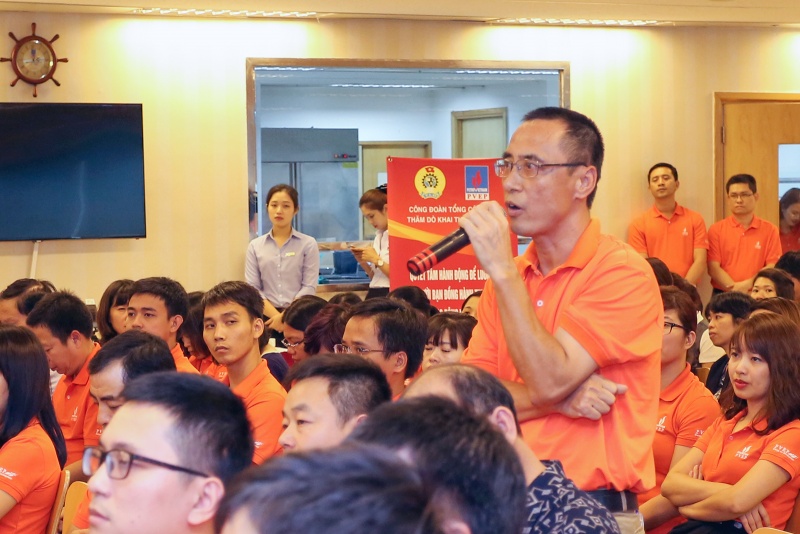 lanh dao pvep doi thoai voi nguoi lao dong
