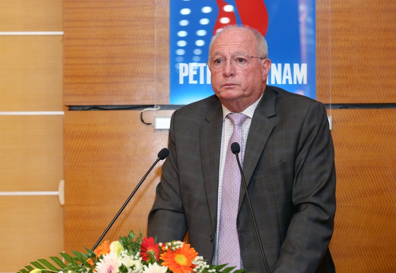 petrovietnam ky ket cac hop dong cho du an phat trien mo phong lan dai
