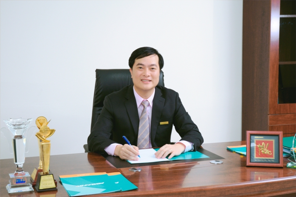 thac sy 7x lam quyen tong giam doc abbank