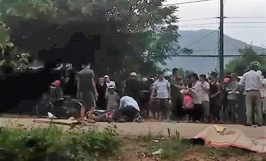 va cham giua 2 xe may khien 3 nguoi tu vong