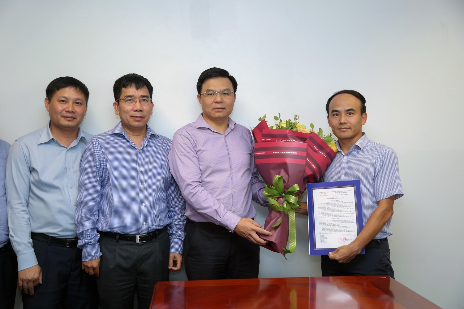 cong bo quyet dinh bo nhiem pho truong ban khi va che bien dau khi pvn
